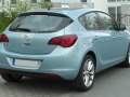 2010 Opel Astra J - Снимка 2