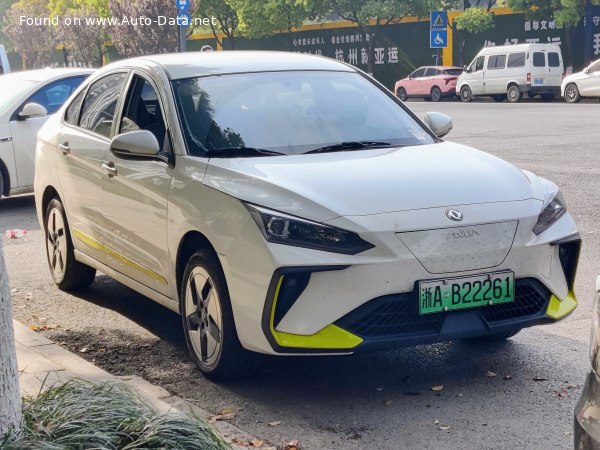 2022 Aeolus E70 Pro (facelift 2022) - Снимка 1