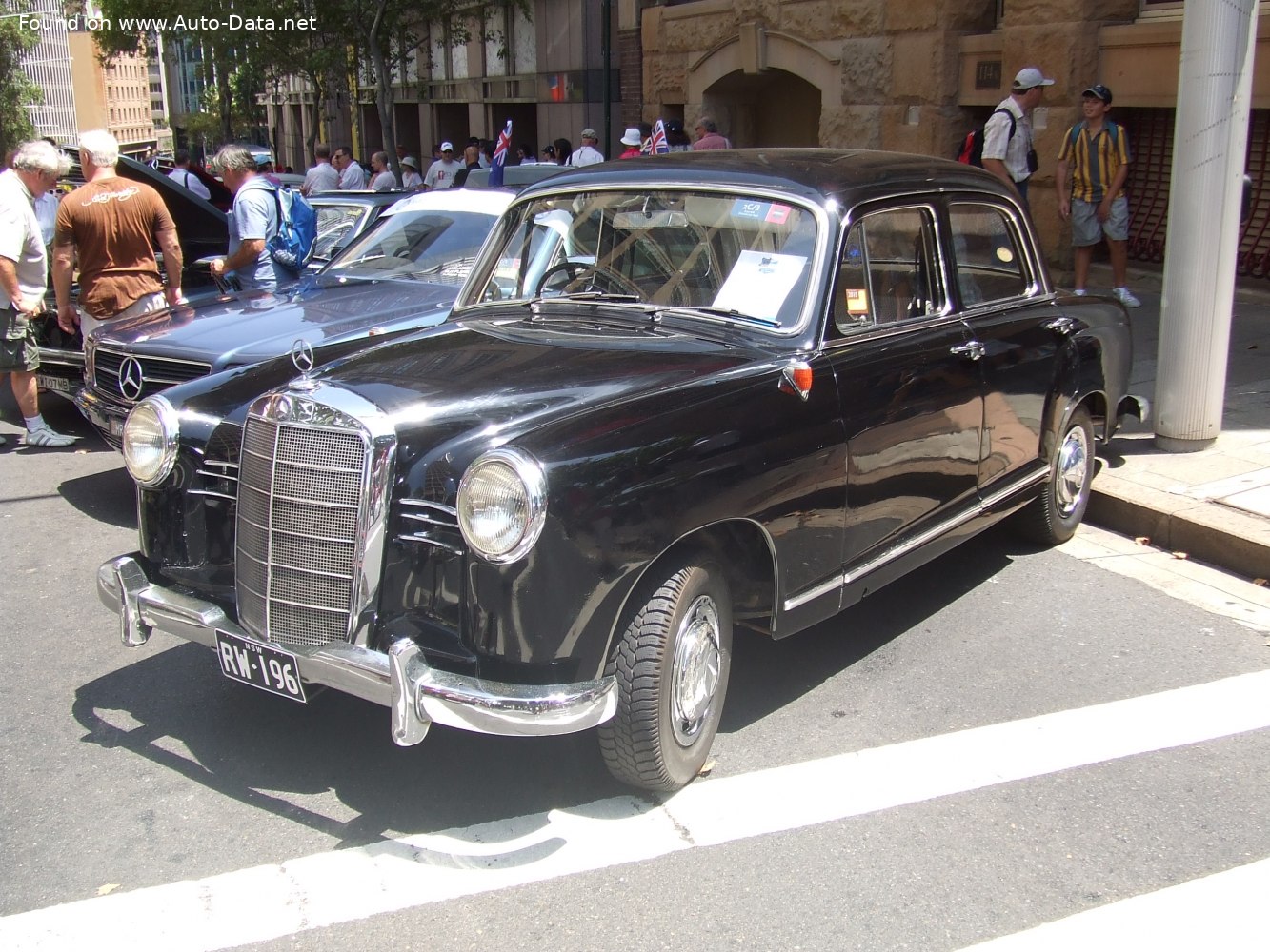 Mercedes-Benz 190 (W121), James Bond Wiki