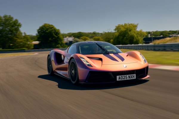 2020 Lotus Evija (Type 130) - Bild 1