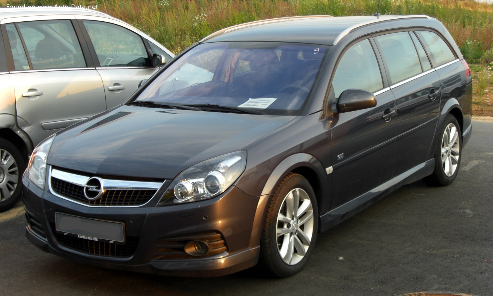 Opel Vectra C technical specifications and fuel consumption —