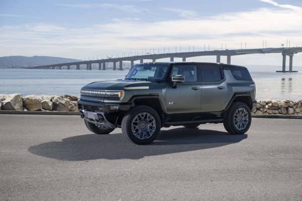 2024 GMC Hummer EV SUV - Bilde 1