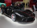 2016 Ferrari LaFerrari Aperta - Tekniska data, Bränsleförbrukning, Mått