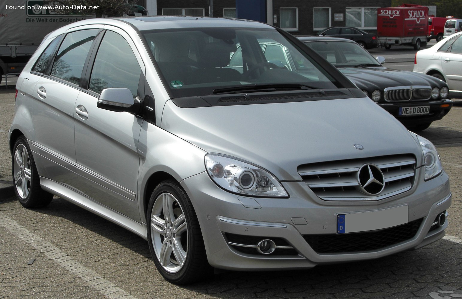 https://www.auto-data.net/images/f125/Mercedes-Benz-B-class-W245-facelift-2008.jpg