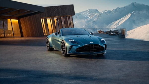 2025 Aston Martin V8 Vantage Roadster (2018), (facelift 2024) - Photo 1