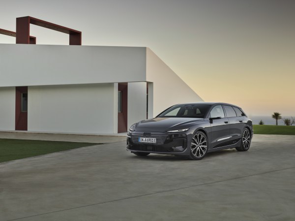 2025 Audi A6 Avant e-tron - Foto 1