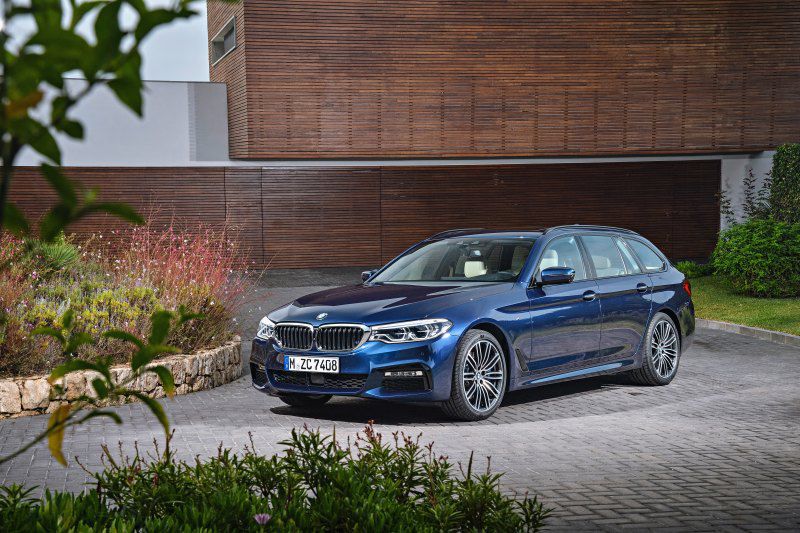 2017 BMW Série 5 Touring (G31) 525d (231 CH) Steptronic  Fiche technique,  consommation de carburant , Dimensions