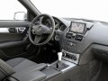 Mercedes-Benz C-class (W204) - Photo 2