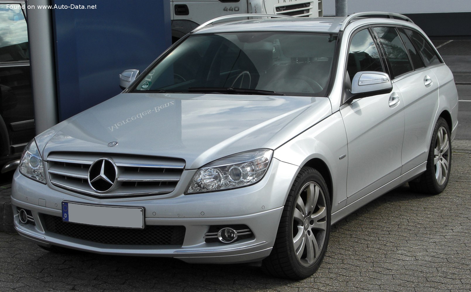 Mercedes-Benz C-klasse C-klasse (W203) • C 240 (170 Hp) technical  specifications and fuel consumption —