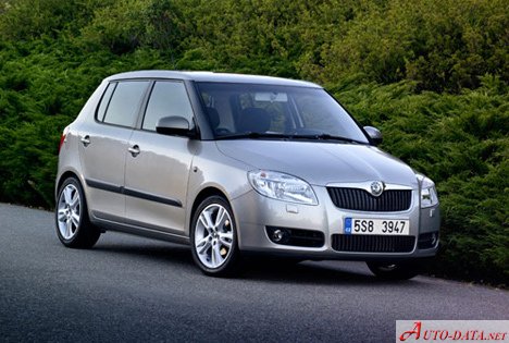 Skoda fabia 2 фото