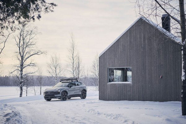 2025 Volvo EX30 Cross Country - Bild 1