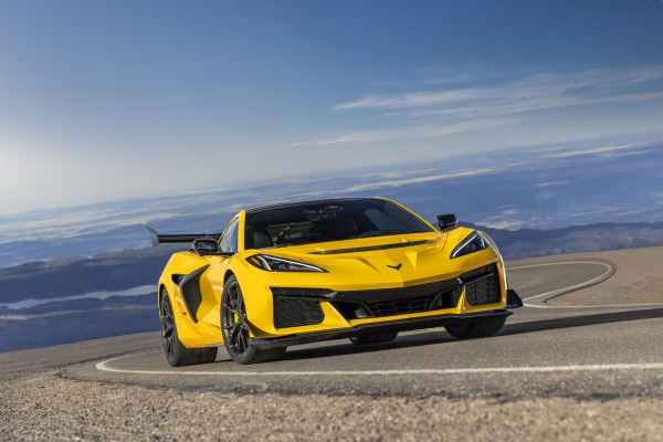 2020 Chevrolet Corvette Coupe (C8) - Fotografia 1