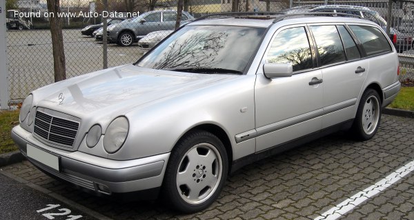 1996 Mercedes-Benz Klasa E T-modell (S210) - Fotografia 1