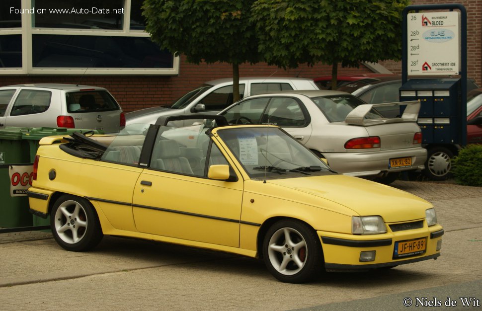 1987 Vauxhall Astra Mk II Convertible - Fotoğraf 1