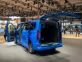 2025 Volkswagen Caravelle (T7) Long - Фото 3