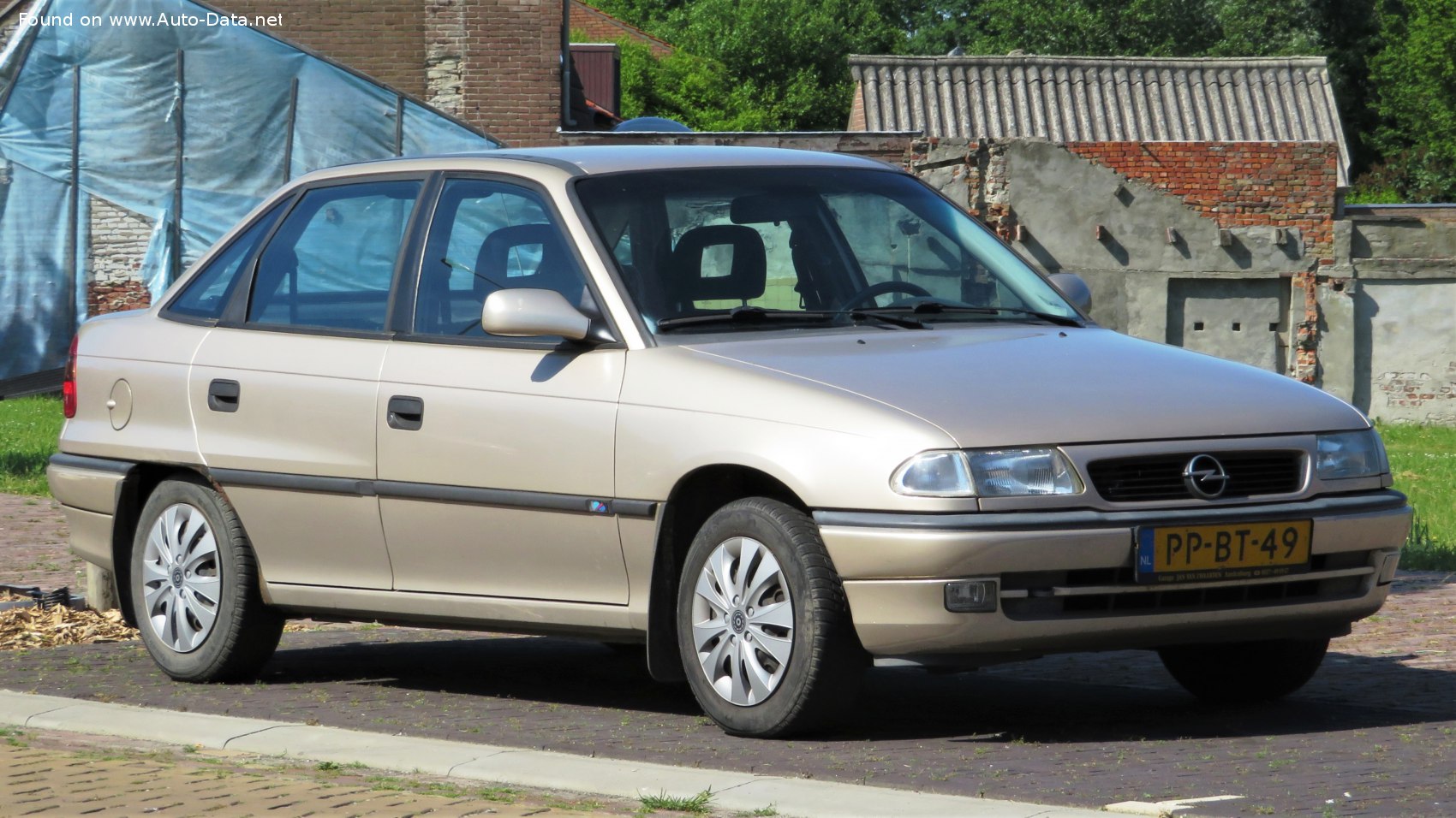 1996 Opel Astra F Classic (facelift 1994) 1.8i Ecotec 16V Automatic Technical specs, data, fuel consumption,
