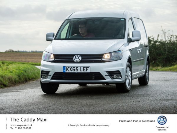 2015 Volkswagen Caddy Maxi Panel Van IV - Фото 1