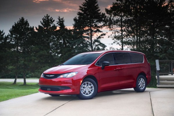 2020 Chrysler Voyager VI - Photo 1